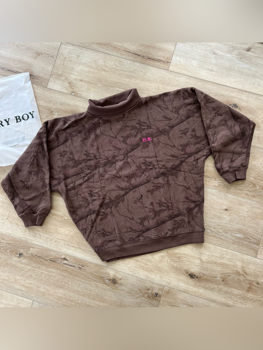 NWT Dairy Boy Diana neon pink Low Country Camo rollneck - Picture 13 of 15